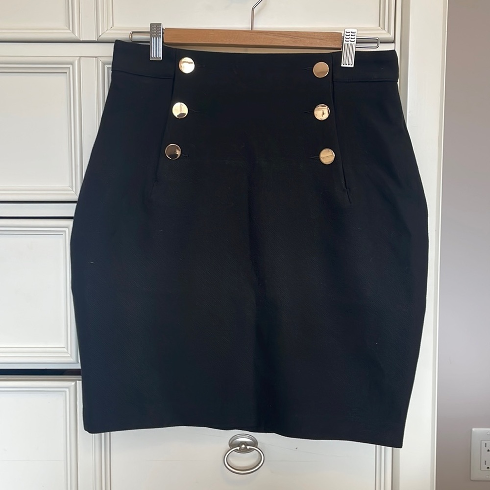 NWT H&M Black Skirt sz 8